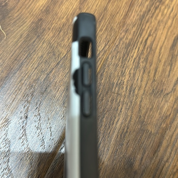 3 Loopy phone cases for iPhone XS Max - Picture 5 of 16